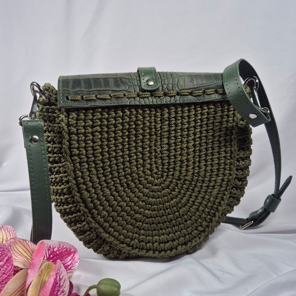 Сумка handmade фактурне плетіння крупним планом