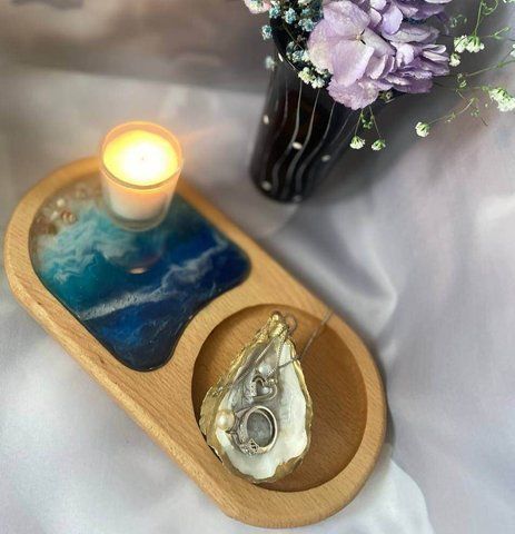 Handmade epoxy resin stand by the author Silence